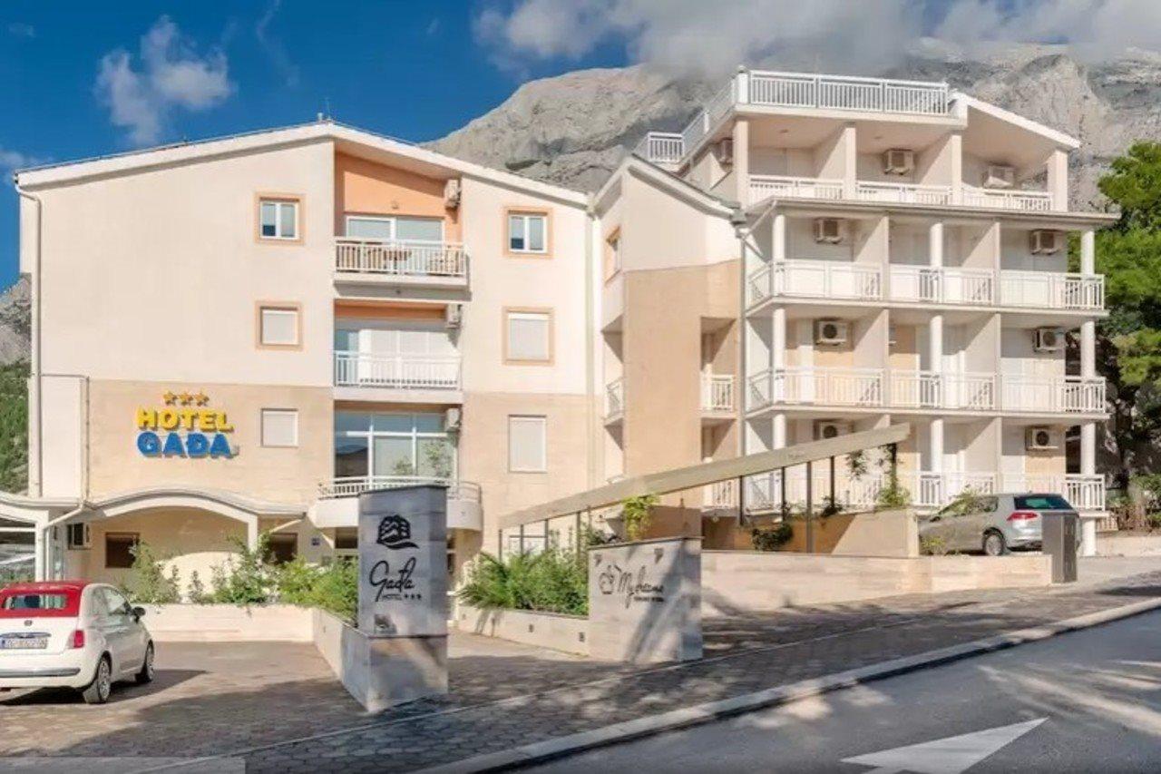 Gada Hotel Baska Voda Bagian luar foto