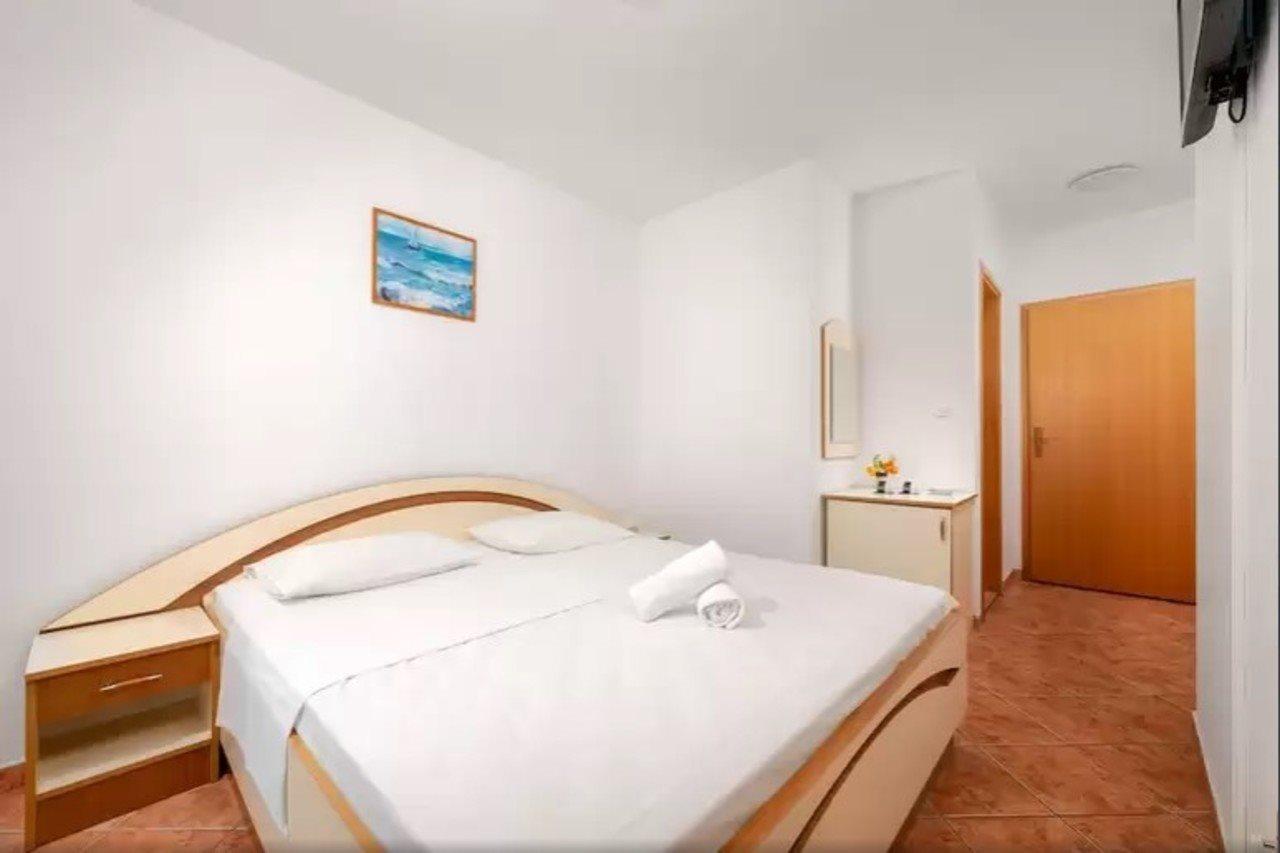 Gada Hotel Baska Voda Bagian luar foto